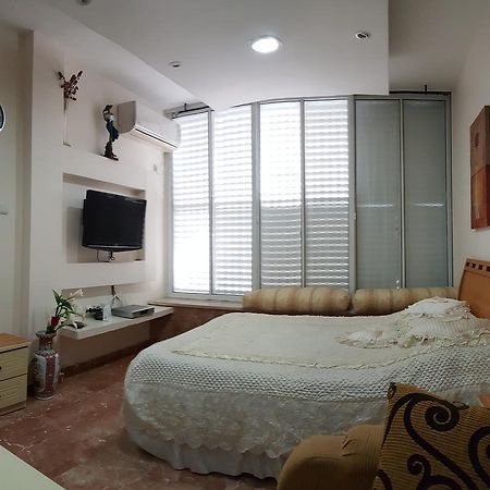 Ezore Yam Apartmens - Elmali'Akh St. 4 Bat Yam Εξωτερικό φωτογραφία