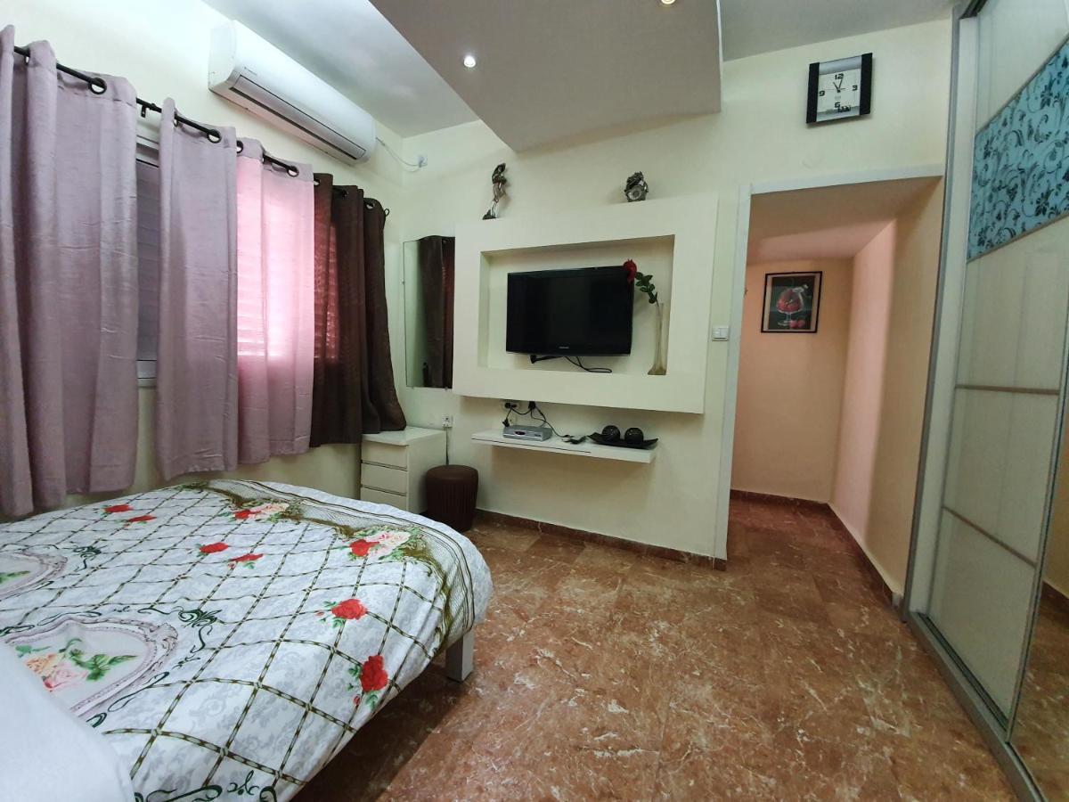 Ezore Yam Apartmens - Elmali'Akh St. 4 Bat Yam Εξωτερικό φωτογραφία