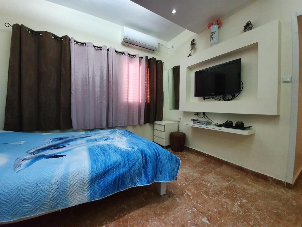 Ezore Yam Apartmens - Elmali'Akh St. 4 Bat Yam Εξωτερικό φωτογραφία