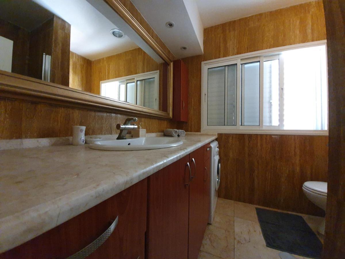 Ezore Yam Apartmens - Elmali'Akh St. 4 Bat Yam Εξωτερικό φωτογραφία