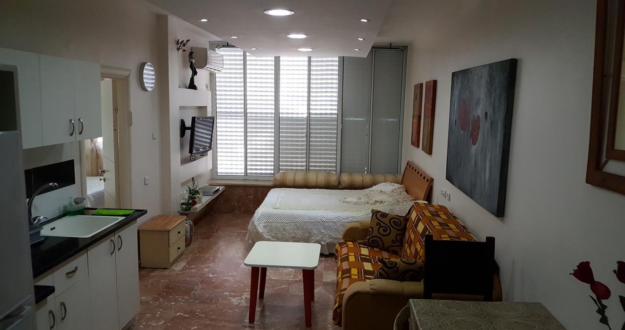 Ezore Yam Apartmens - Elmali'Akh St. 4 Bat Yam Εξωτερικό φωτογραφία
